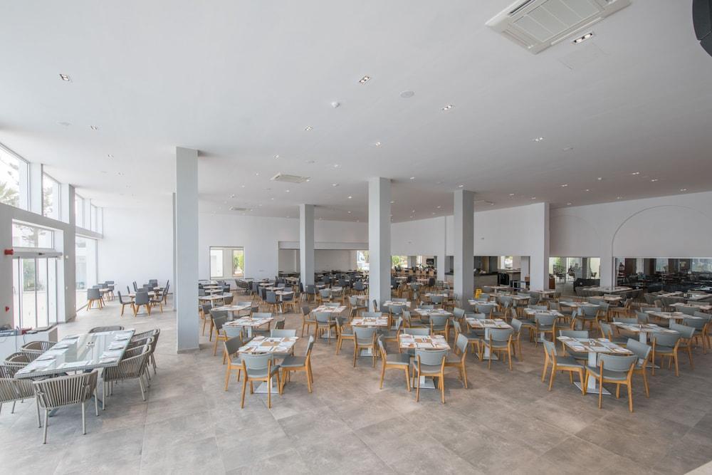 Panthea Village Water Park 4* Ayia Napa