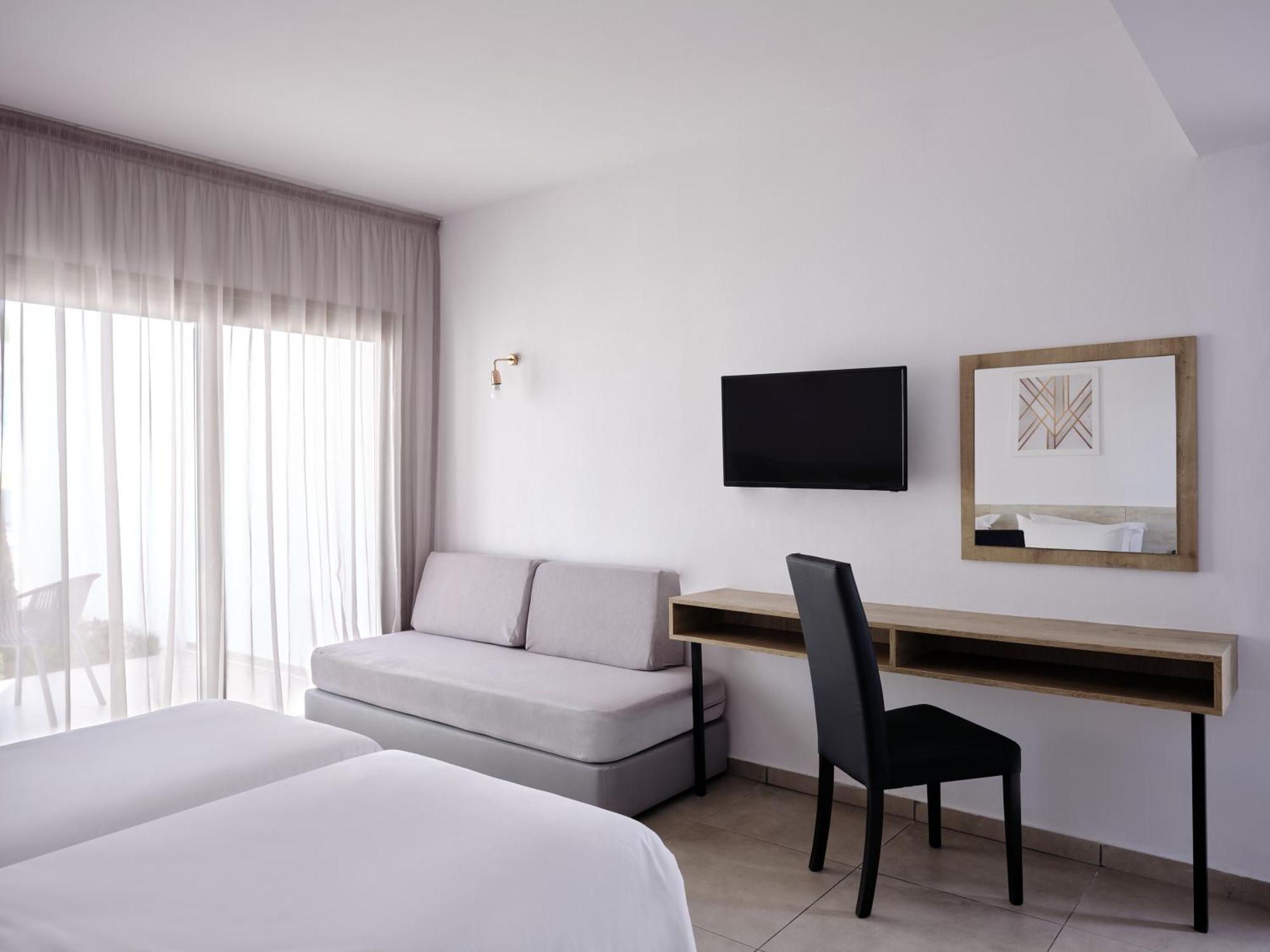 Complex Atlantica Panthea 4*